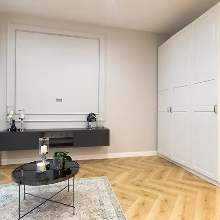 Targowa Bright By Sofija