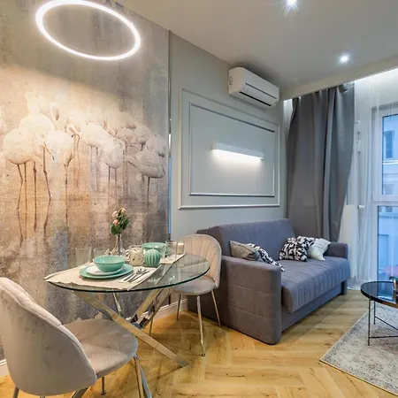 Targowa Bright By Sofija Apartamento *