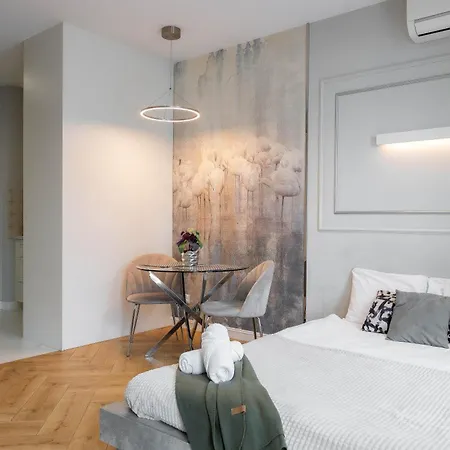 Targowa Bright By Sofija * Warschau