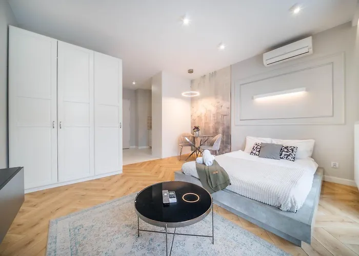 Targowa Bright By Sofija Appartement *